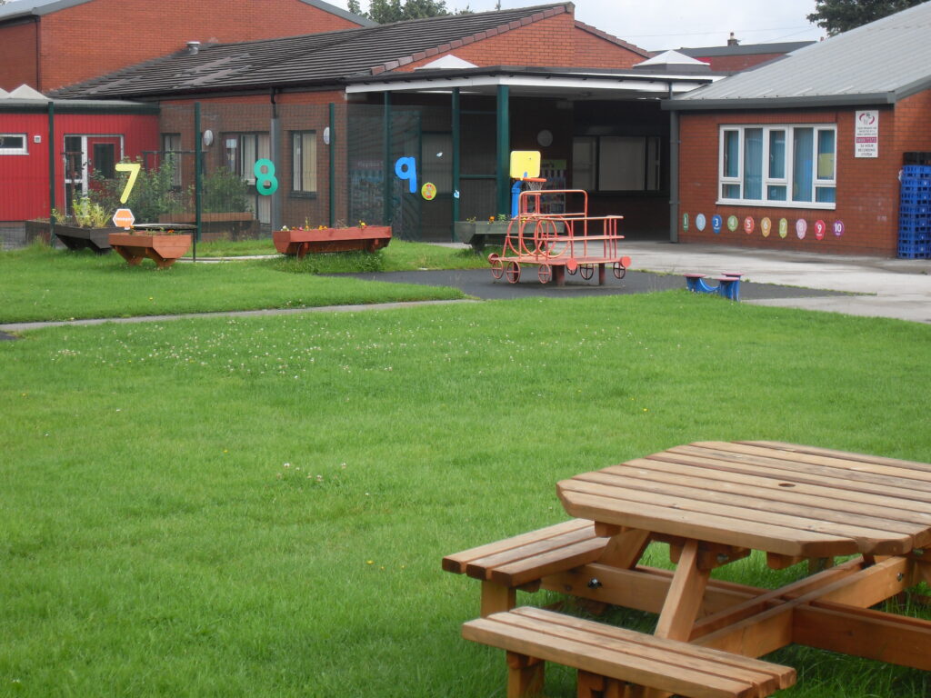 VLUU L200 / Samsung L200