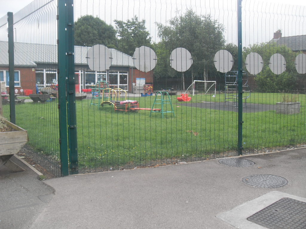 VLUU L200 / Samsung L200